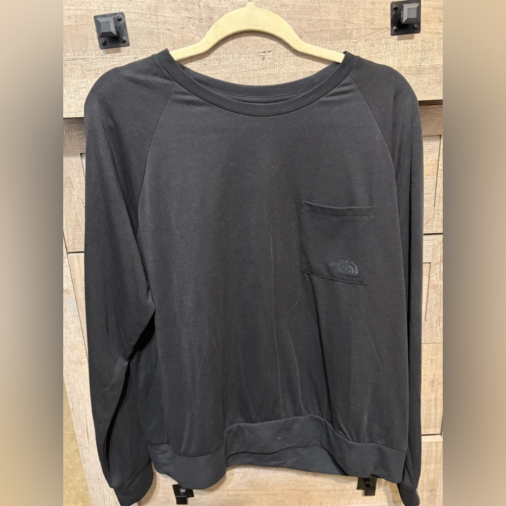 The North Face Black lightweight sweat shirt  with Logo Tag